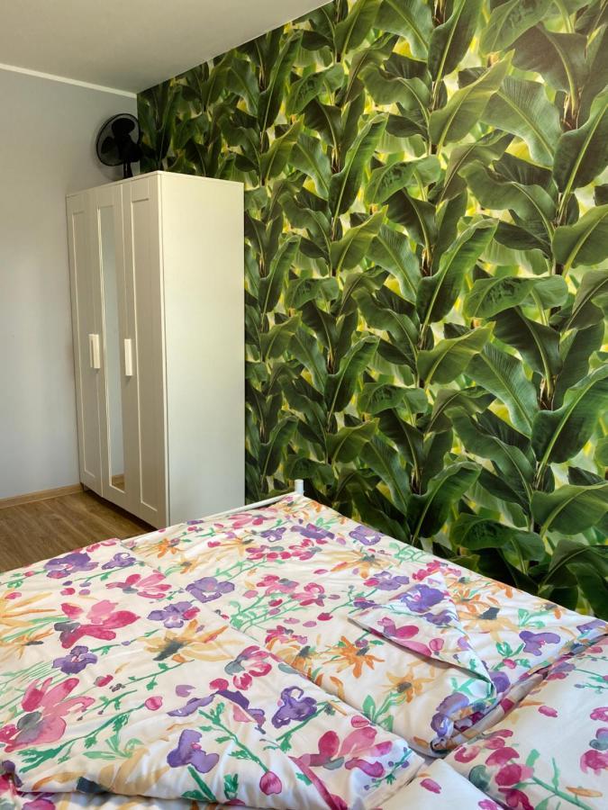 2 Tyskie Apartamenty Z Ogrodkiem Tychy Dış mekan fotoğraf