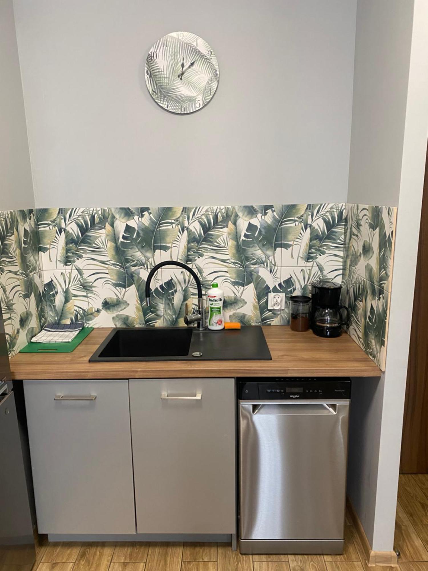 2 Tyskie Apartamenty Z Ogrodkiem Tychy Dış mekan fotoğraf