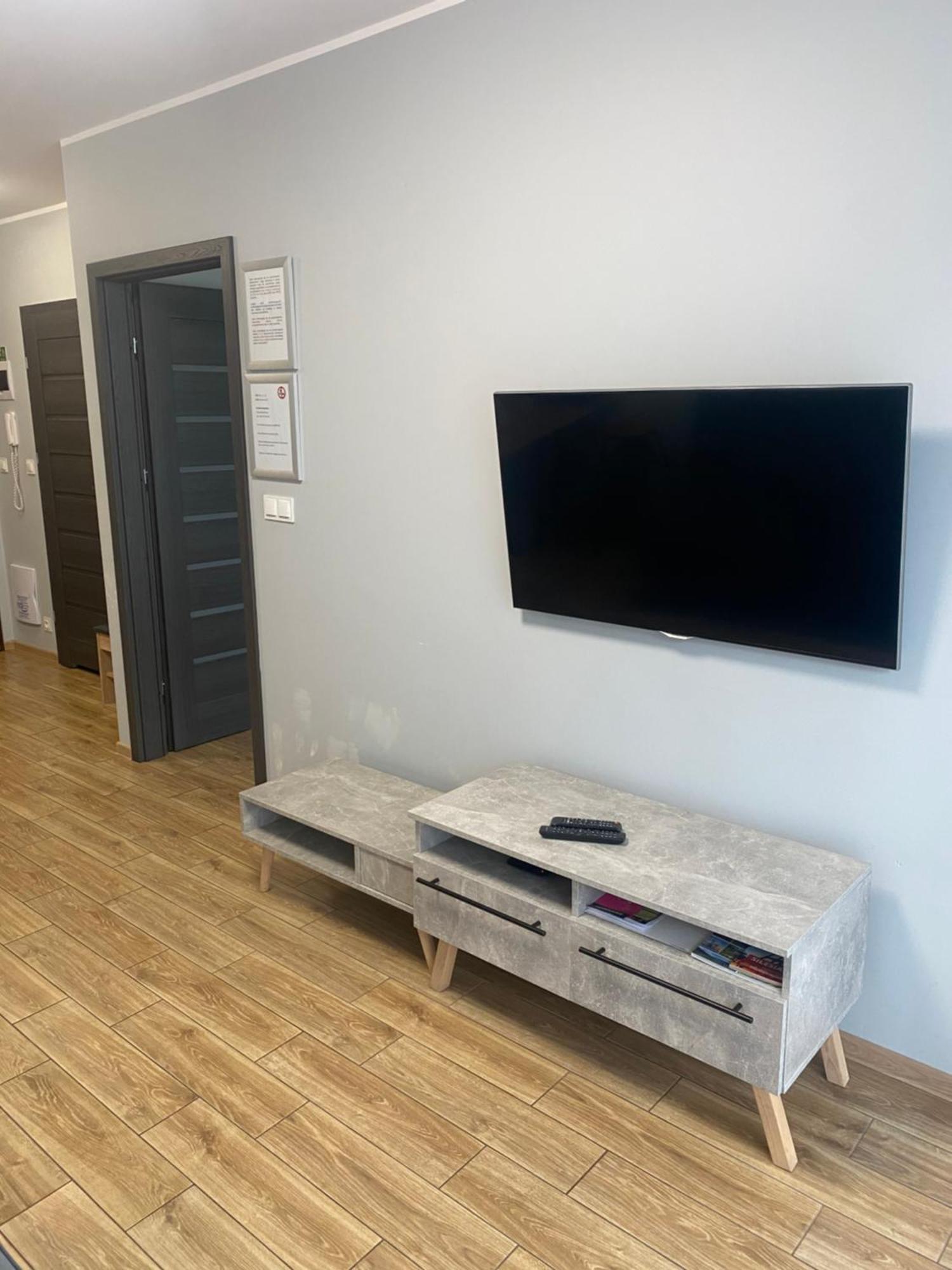 2 Tyskie Apartamenty Z Ogrodkiem Tychy Dış mekan fotoğraf