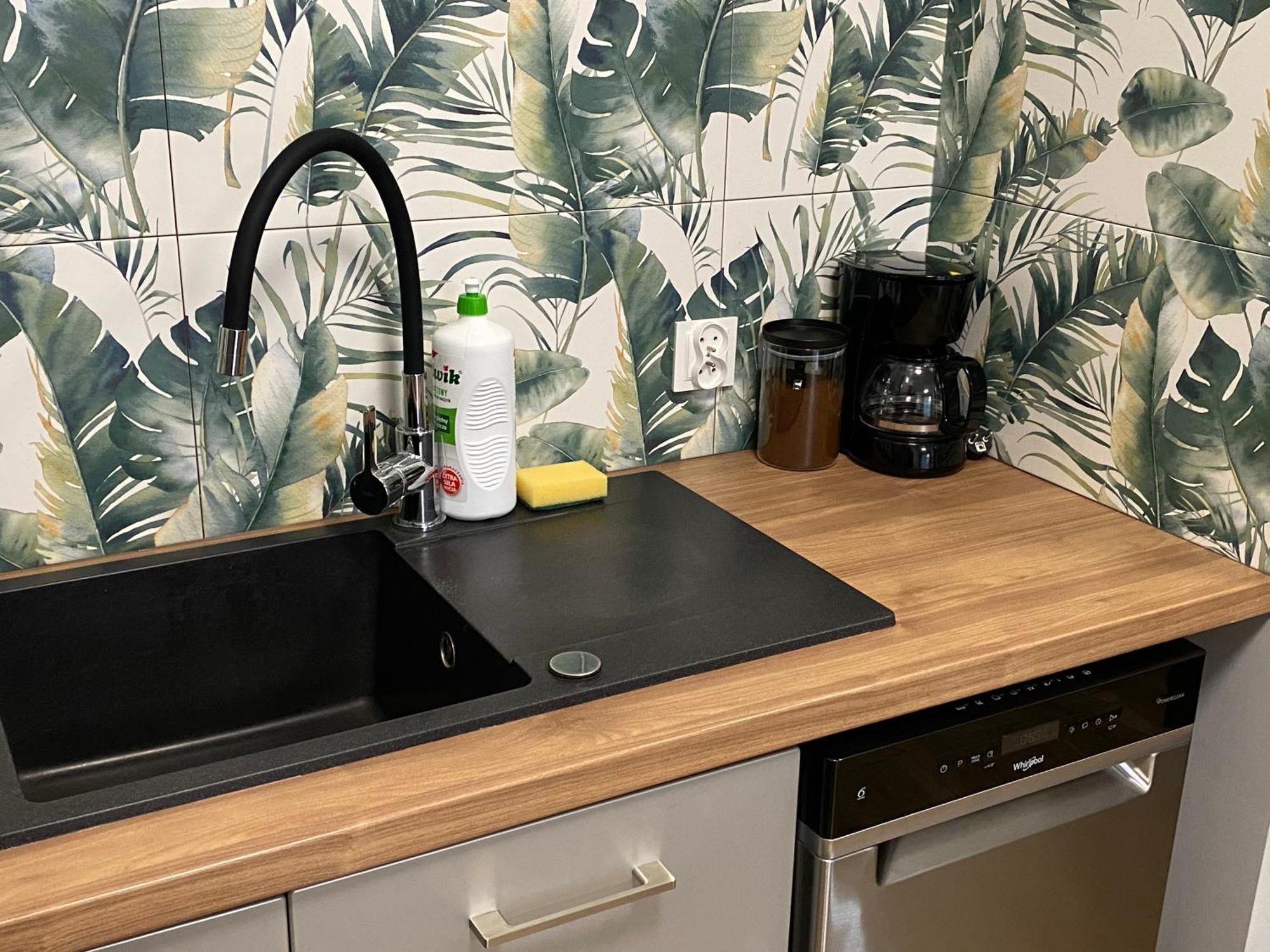 2 Tyskie Apartamenty Z Ogrodkiem Tychy Dış mekan fotoğraf